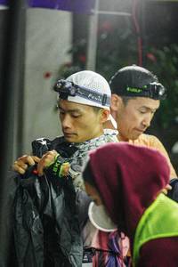 BIB: 
                            <button type="button" onclick="openModal(22298737)" class="btn btn-primary btn-sm float-right btn-popup" data-toggle="modal" data-target=".modal-high-quality">
                        <i class="fas fa-shopping-cart"></i> Add to Cart
                    </button>
                                            <button type="button" onclick="isThisMe(22298737, true)" class="btn btn-success btn-sm float-right btn-popup btn-isme hidden" data-toggle="tooltip" data-placement="bottom" title="นี่คือรูปของคุณใช่ไหม คลิกที่นี่เพื่อเอาเข้าอัลบั้ม">
                        <i class="fas fa-plus"></i> Add to album
                    </button>
                    <button type="button" onclick="isThisMe(22298737, false)" class="btn btn-warning btn-sm float-right btn-popup btn-isnotme hidden">
                        <i class="fas fa-ban"></i> Remove from album
                    </button>